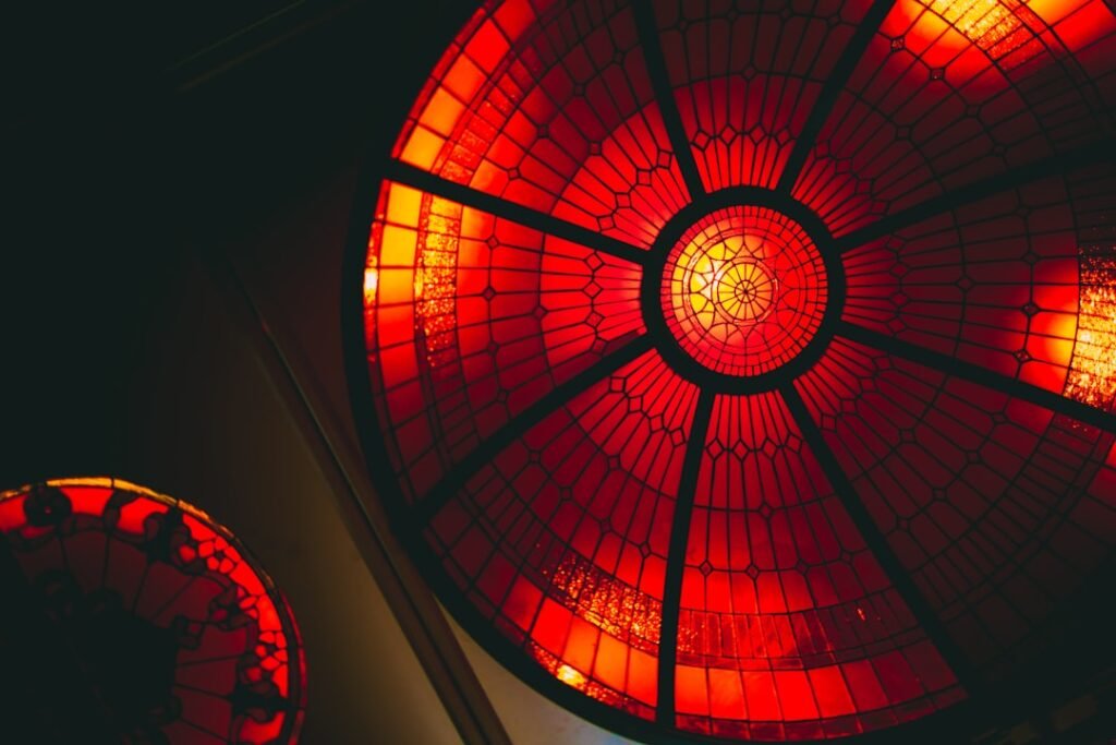 discover the benefits of red light therapy, including improved skin health, reduced inflammation, enhanced muscle recovery, and increased energy levels.